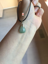 Load image into Gallery viewer, 100% Natural type A light green Jadeite Jade blessed melon pendant PC124-10