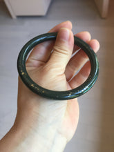 Load image into Gallery viewer, 60.8mm 100% Natural dark green/black meteorite Stellar Night sky slim round cut nephrite bangle HT118-0759