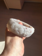 Load image into Gallery viewer, 58mm 100% natural white/gray/pink/brown/purple Quartzite (Shetaicui jade) carved flowers bangle XY111