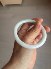Load image into Gallery viewer, 55.4mm Certified 100% Natural type green/white with green floating flowers round cut Jadeite Jade bangle BK86-4660