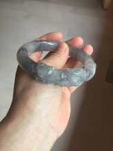 Load image into Gallery viewer, 60.8mm 100% natural black white (水墨) Quartzite (Shetaicui jade) 3D carved Cat bangle SY125