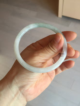 Load image into Gallery viewer, 59.5mm 100% natural certified light green/white round cut slim jadeite jade bangle BL43-1824