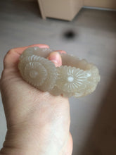 Load image into Gallery viewer, 55mm 100% natural light pale pink/gray/beige Quartzite (Shetaicui jade) carved flowers bangle SY51