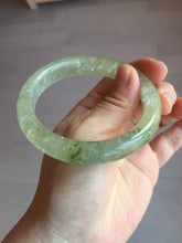 Load image into Gallery viewer, 58.8mm 100% natural fresh icy green mica bangle SY75