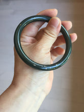 Load image into Gallery viewer, 60.8mm 100% Natural dark green/black meteorite Stellar Night sky slim round cut nephrite bangle HT118-0759