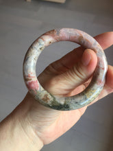 Load image into Gallery viewer, 53.3mm 100% natural pink brown black chubby round cut rose stone (Rhodonite)bangle SY121