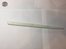 Load image into Gallery viewer, 20.5cm 100% Natural light green white Xiu Jade Serpentine oval style hairpin AW19