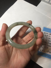 Load image into Gallery viewer, 51.5mm certified 100% natural Type A light green yellow with floating seaweed round cut jadeite jade bangle BM64-6613