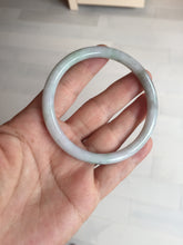 Load image into Gallery viewer, 58mm certified 100% natural type A light green/purple with green fly flowers round cut jadeite jade bangle BN55-3123