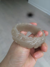 Load image into Gallery viewer, 55mm 100% natural light pale pink/gray/beige Quartzite (Shetaicui jade) carved flowers bangle SY51