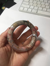 Load image into Gallery viewer, 53.3mm 100% natural pink brown black chubby round cut rose stone (Rhodonite)bangle SY121