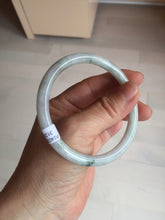 Load image into Gallery viewer, 58mm certified 100% natural type A light green/purple with green fly flowers round cut jadeite jade bangle BN55-3123