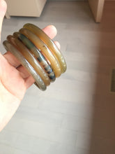 Load image into Gallery viewer, 60-64.5mm 100% Natural black brown beige slim Buffalo Horn bangle group CB56