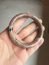 Load image into Gallery viewer, 52.8mm 100% natural fresh light pink/black round cut rose stone (Rhodonite)bangle XY104