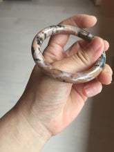 Load image into Gallery viewer, 52.8mm 100% natural fresh light pink/black round cut rose stone (Rhodonite)bangle XY104