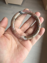 Load image into Gallery viewer, 52.8mm 100% natural fresh light pink/black round cut rose stone (Rhodonite)bangle XY104