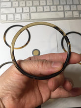 Load image into Gallery viewer, 60-62mm 100% Natural black brown beige slim Buffalo Horn bangle group CB54