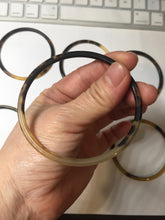 Load image into Gallery viewer, 60-62mm 100% Natural black brown beige slim Buffalo Horn bangle group CB54
