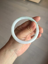Load image into Gallery viewer, 55.4mm Certified 100% Natural type green/white with green floating flowers round cut Jadeite Jade bangle BK86-4660