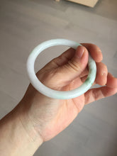 Load image into Gallery viewer, 55.4mm Certified 100% Natural type green/white with green floating flowers round cut Jadeite Jade bangle BK86-4660
