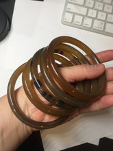 Load image into Gallery viewer, 60-64.5mm 100% Natural black brown beige slim Buffalo Horn bangle group CB56