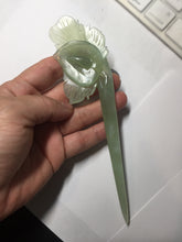 Load image into Gallery viewer, 16cm 100% Natural light green Xiu Jade Serpentine vantage carved lily hairpin AW23