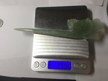 Load image into Gallery viewer, 16cm 100% Natural light green Xiu Jade Serpentine vantage carved lily hairpin AW23