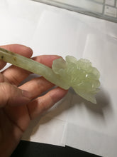 Load image into Gallery viewer, 17.5cm 100% Natural light green Xiu Jade Serpentine vantage carved peony hairpin AW24