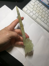 Load image into Gallery viewer, 17.5cm 100% Natural light green Xiu Jade Serpentine vantage carved peony hairpin AW24