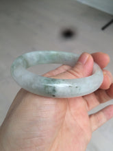Load image into Gallery viewer, 51.5mm certified 100% natural Type A light green/white oval jadeite jade bangle AZ124-2782