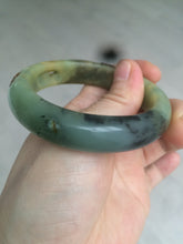 Load image into Gallery viewer, 51mm 100% Natural yellow/blue/brown/black carved bunny/window Xiu Jade (Serpentine) bangle XY11