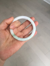 Load image into Gallery viewer, 55.4mm Certified 100% Natural type green/white with green floating flowers round cut Jadeite Jade bangle BK86-4660