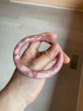 Load image into Gallery viewer, 58mm 100% natural rose pink round cut rose stone (Rhodonite)bangle sy4