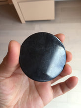 Load image into Gallery viewer, 100% natural black jadeite jade(Wuji, 乌鸡)  Guanyin (观音) safe and sound pendant/worry stone/decor BM38