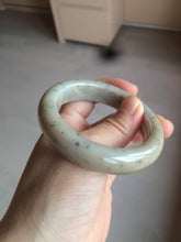 Load image into Gallery viewer, 52.8mm 100% Natural white/beige/gray with floating dandelions nephrite jade bangle HT96