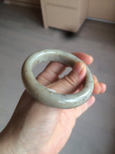 Load image into Gallery viewer, 52.8mm 100% Natural white/beige/gray with floating dandelions nephrite jade bangle HT96