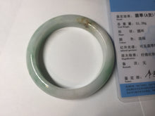 Load image into Gallery viewer, 53mm 100% natural certified sunny green/white(白底青) jadeite jade bangle BK81-5255