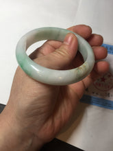 Load image into Gallery viewer, 53mm 100% natural certified sunny green/white(白底青) jadeite jade bangle BK81-5255