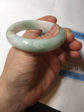 Load image into Gallery viewer, 53mm 100% natural certified sunny green/white(白底青) jadeite jade bangle BK81-5255