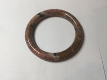 Load image into Gallery viewer, 52.8mm 100% natural fresh light pink/black round cut rose stone (Rhodonite)bangle XY104
