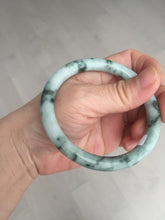 Load image into Gallery viewer, 57.9mm certified Type A 100% Natural light green with floating green flowers round cut Jadeite Jade bangle AU12-3021