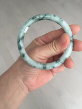 Load image into Gallery viewer, 57.9mm certified Type A 100% Natural light green with floating green flowers round cut Jadeite Jade bangle AU12-3021
