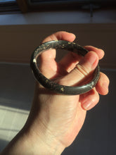 Load image into Gallery viewer, 59.5mm 100% natural black background with white/yellow/red flowers Plum blossom Jade(梅花玉) bangle SY98-5