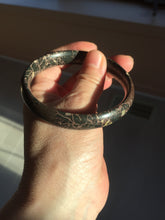 Load image into Gallery viewer, 59.5mm 100% natural black background with white/yellow/red flowers Plum blossom Jade(梅花玉) bangle SY98-6