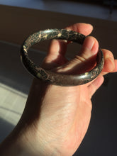 Load image into Gallery viewer, 59.5mm 100% natural black background with white/yellow/red flowers Plum blossom Jade(梅花玉) bangle SY98-6