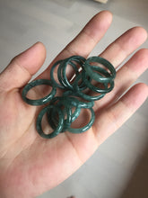Load image into Gallery viewer, 100% natural type A icy watery light green/blue/gray  Guatemala jadeite jade band ring R118