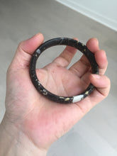 Load image into Gallery viewer, 59.5mm 100% natural black background with white/yellow/red flowers Plum blossom Jade(梅花玉) bangle SY98-5