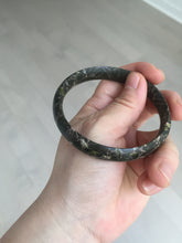 Load image into Gallery viewer, 59.5mm 100% natural black background with white/yellow/red flowers Plum blossom Jade(梅花玉) bangle SY98-7