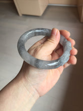 Load image into Gallery viewer, 60.8mm 100% natural black white (水墨) Quartzite (Shetaicui jade) 3D carved Cat bangle SY125