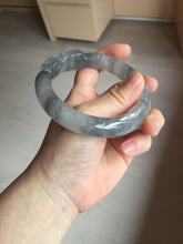 Load image into Gallery viewer, 60.8mm 100% natural black white (水墨) Quartzite (Shetaicui jade) 3D carved Cat bangle SY125